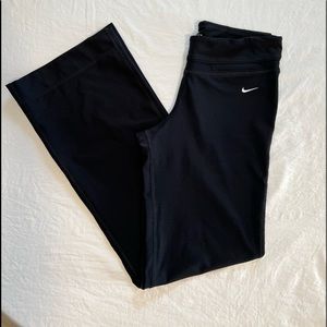Nike women’s size Small black wide leg yoga pants